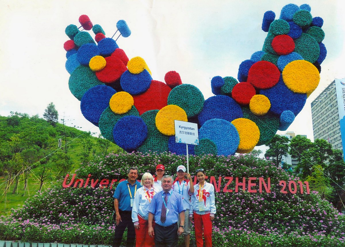 Мас ер адам қынапқа бөтелке тығып алған.