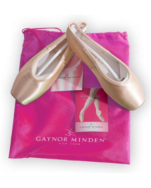 GAYNOR MINDEN Пуанты с кожаным пятачком 211-221